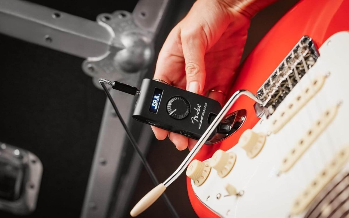 Fender Mustang Micro Plus Guitar Amp, Ultimate Personal Headphone Amplifier with 25 Amp Models, 25 Effects, Bluetooth, and 100 Presets