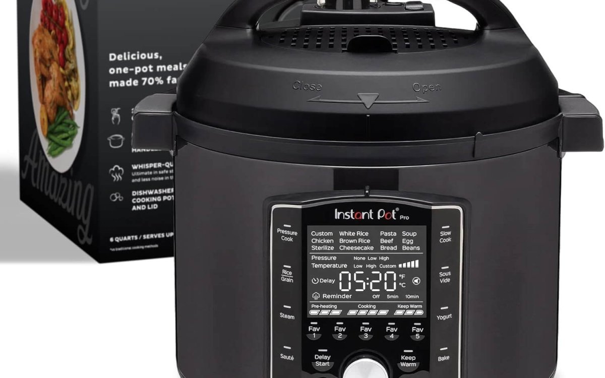Instant Pot Pro 10-in-1 Pressure Cooker, Slow Cooker, Rice/Grain Cooker, Steamer, Sauté, Sous Vide, Yogurt Maker, Sterilizer, and Warmer, Includes App With Over 800 Recipes, Black, 6 Quart