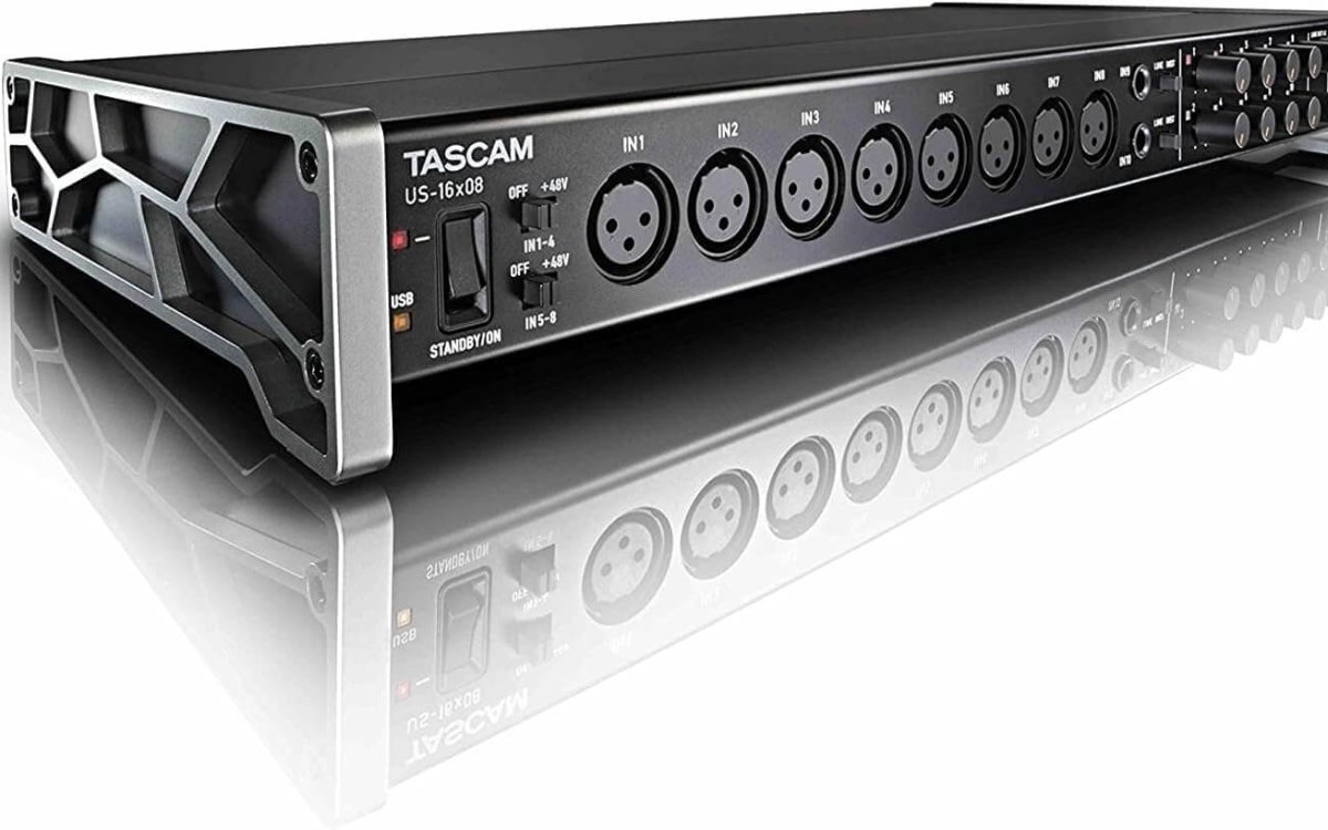 Tascam US-16x08 – USB Audio/MIDI Interface (16 in/8 out)
