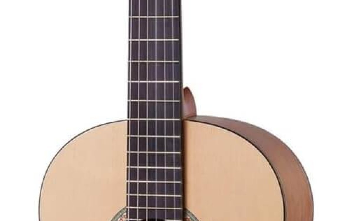 Yamaha C40MII Full Size Classical Concert Guitar – Matt Natural